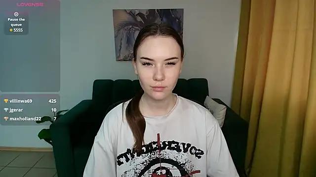 ElenaOconar from StripChat