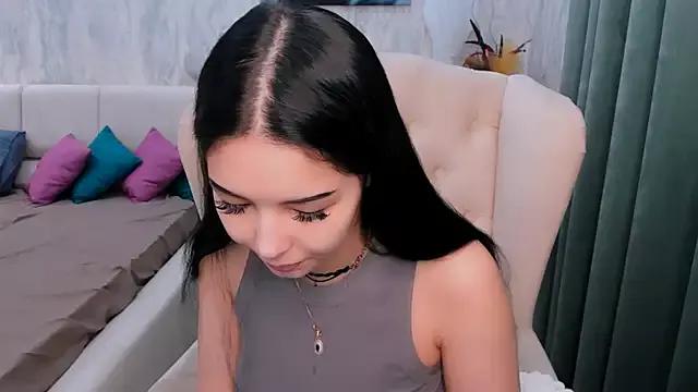 ElizabethParkk from StripChat is Freechat