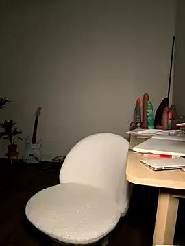 Ella-Blue from StripChat is Freechat