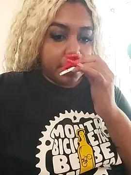 ELLA_KELLY from StripChat