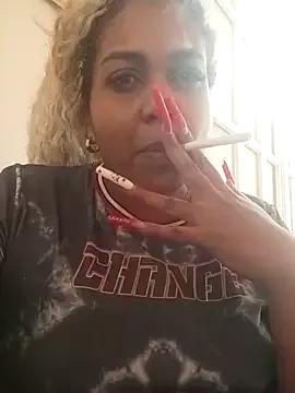 ELLA_KELLY from StripChat