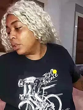 ELLA_KELLY from StripChat