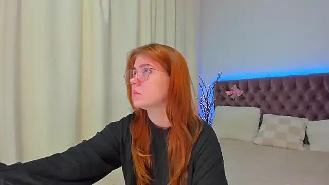 Ella_Mayers from StripChat