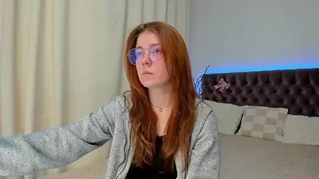 Ella_Mayers from StripChat