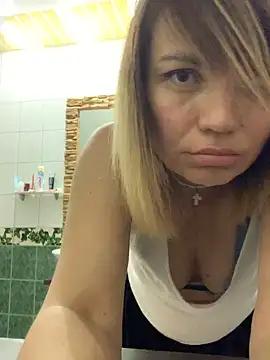 Ella_Pearlie from StripChat