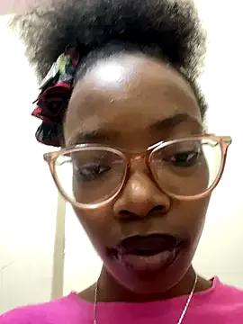 Ella_prettybrownskin from StripChat