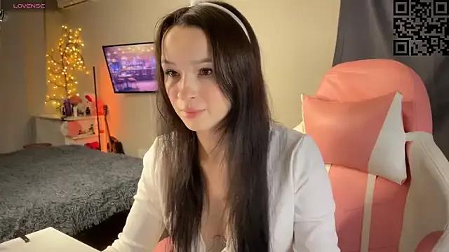 Ella_simons webcams show profile image 