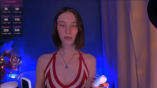 ellaamber from StripChat