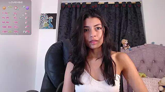 ellajonz from StripChat
