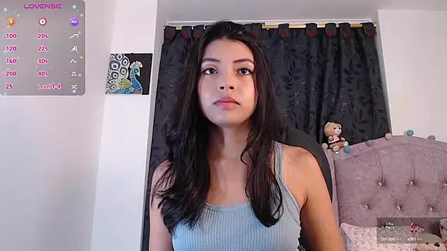 ellajonz from StripChat