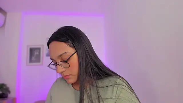 ellamontoya from StripChat