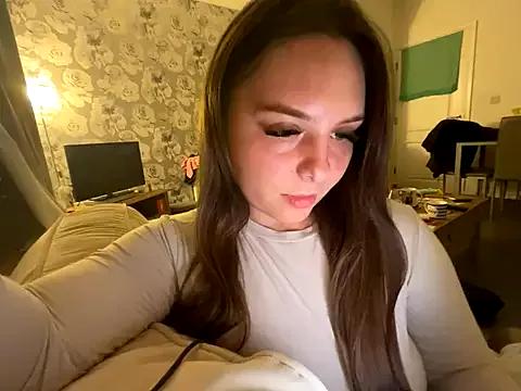 EllaStarrxxx from StripChat