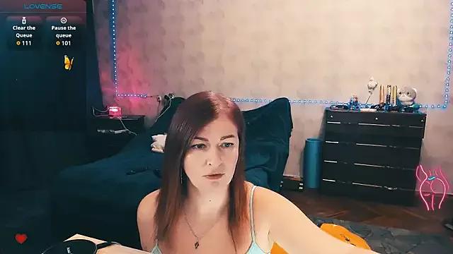 Discover our girls online shows and discover the company of countless livestreamers, with stunning shapes, sex toys and more.