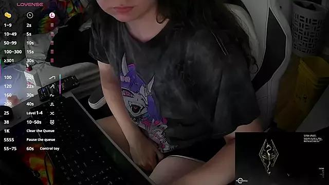 Elli-Ixby from StripChat