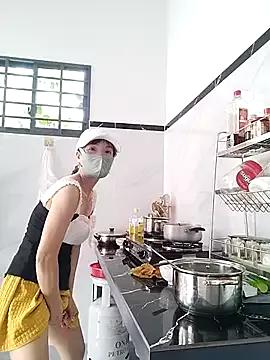 Ellie-Min from StripChat