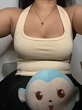 ELLIE_ELLIE from StripChat