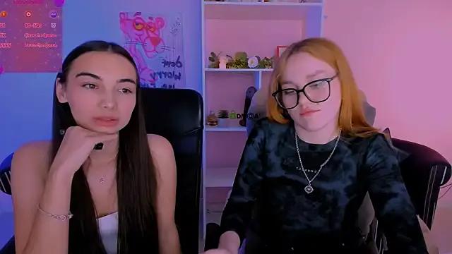 ellie_fire1 from StripChat