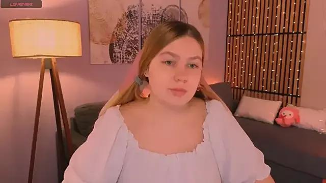 Ellie_Wellie from StripChat
