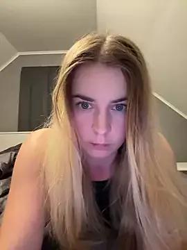 ellieen from StripChat