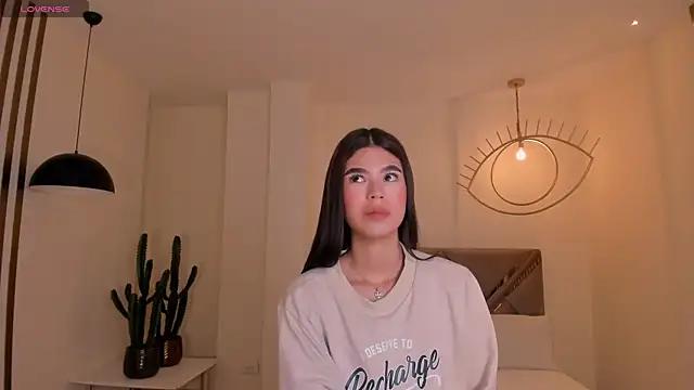 EllieScott from StripChat