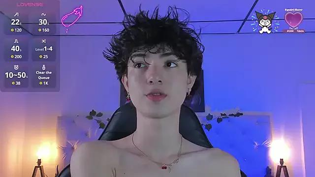 Elliot_younngg from StripChat