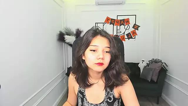 ElliVensda from StripChat