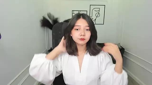 ElliVensda from StripChat