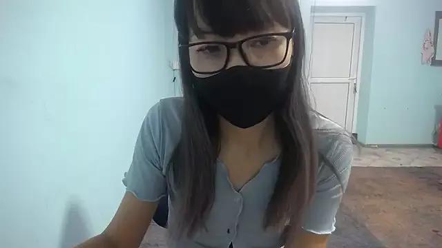 elllaaxx from StripChat