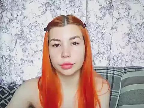 ElllaNuar from StripChat