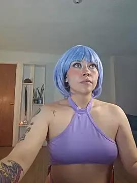 Ellyuwuw from StripChat
