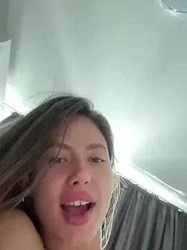 Ellzaa_ from StripChat