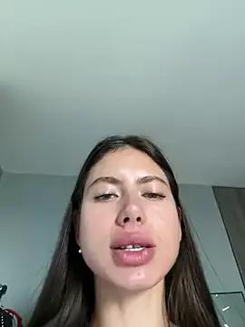 Ellzaa_ from StripChat