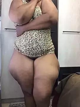 Elonelo from StripChat is Freechat