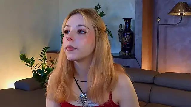 ElviaBurt from StripChat is Freechat
