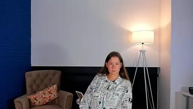 ElviePresume from StripChat is Freechat