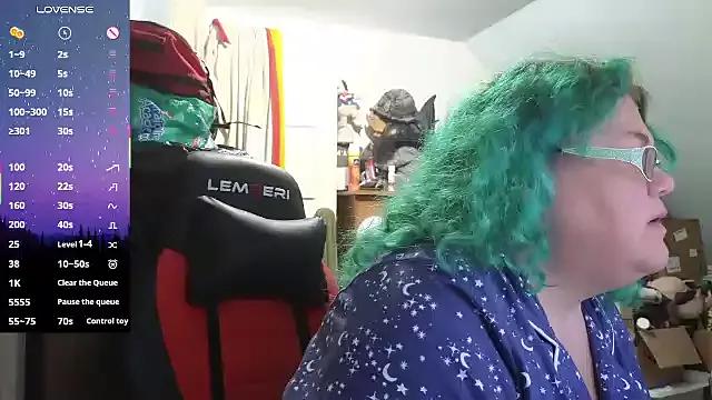 EmberCum from StripChat is Freechat