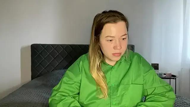 Embersweetbunny from StripChat