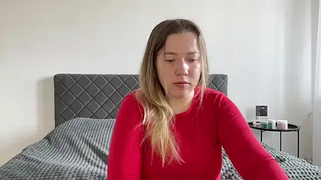 Embersweetbunny from StripChat is Freechat
