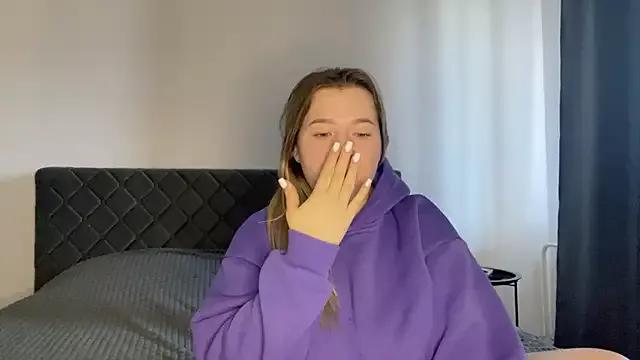 Embersweetbunny from StripChat