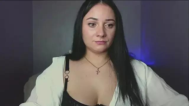 Emelyblum from StripChat