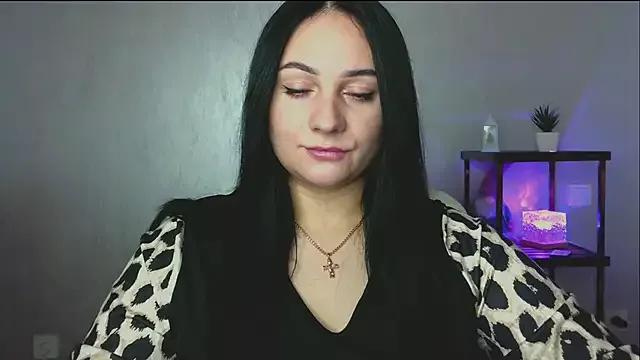 Emelyblum from StripChat