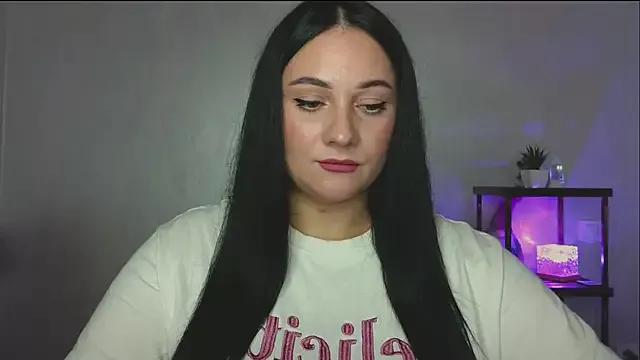 Emelyblum from StripChat