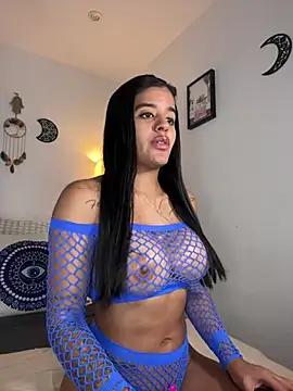 EmelyRogers from StripChat