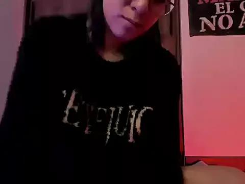 emi_clark from StripChat is Freechat