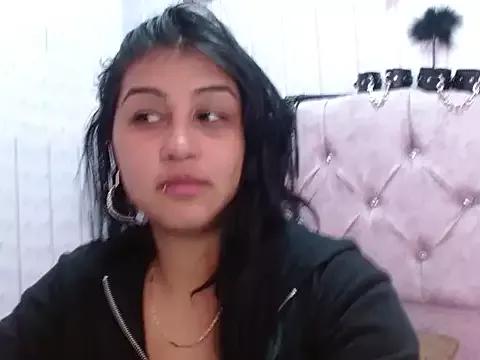 Emiily_Johamson from StripChat