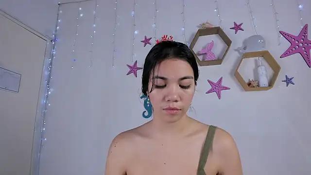 Emiily_Parkerr from StripChat