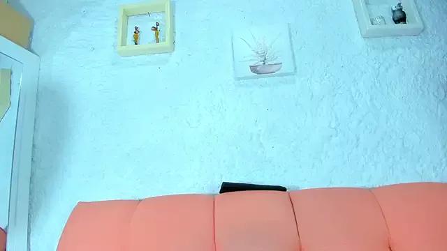 emiily_s from StripChat