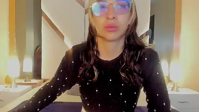 Emilia_Bons from StripChat is Freechat