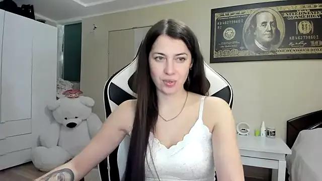 EmiLovsi webcams show profile image 