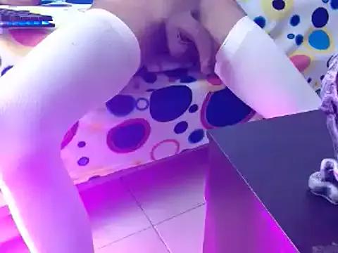 Emily__sweet__ webcams show profile image 